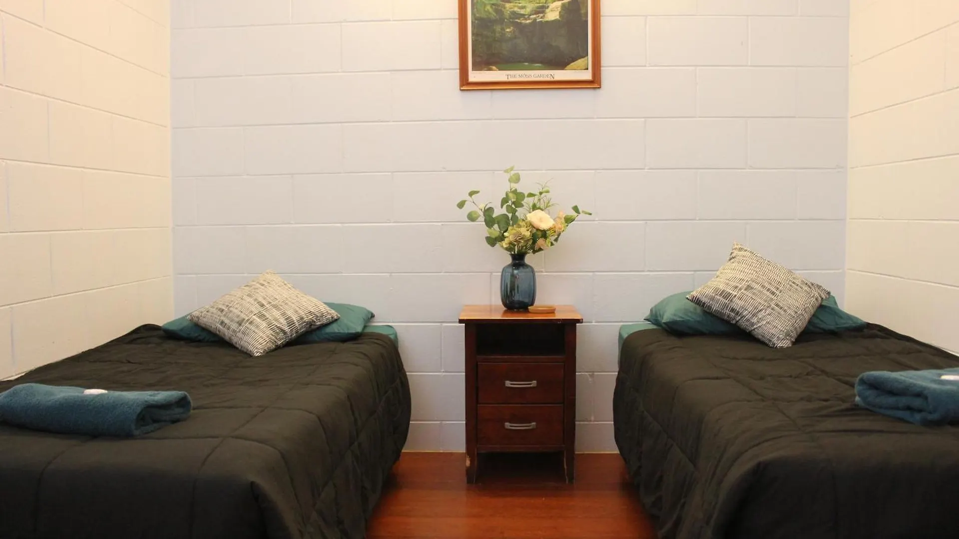***  Cooktown Motel Australia